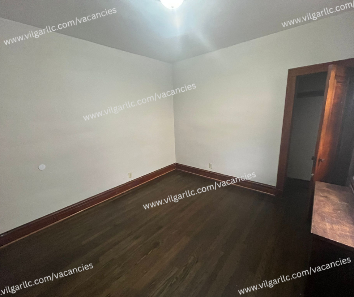 1160 Delaware St - Photo 7 of 22