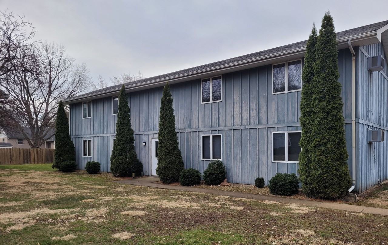 1 Bedroom Apartment - Photo 3 of 3