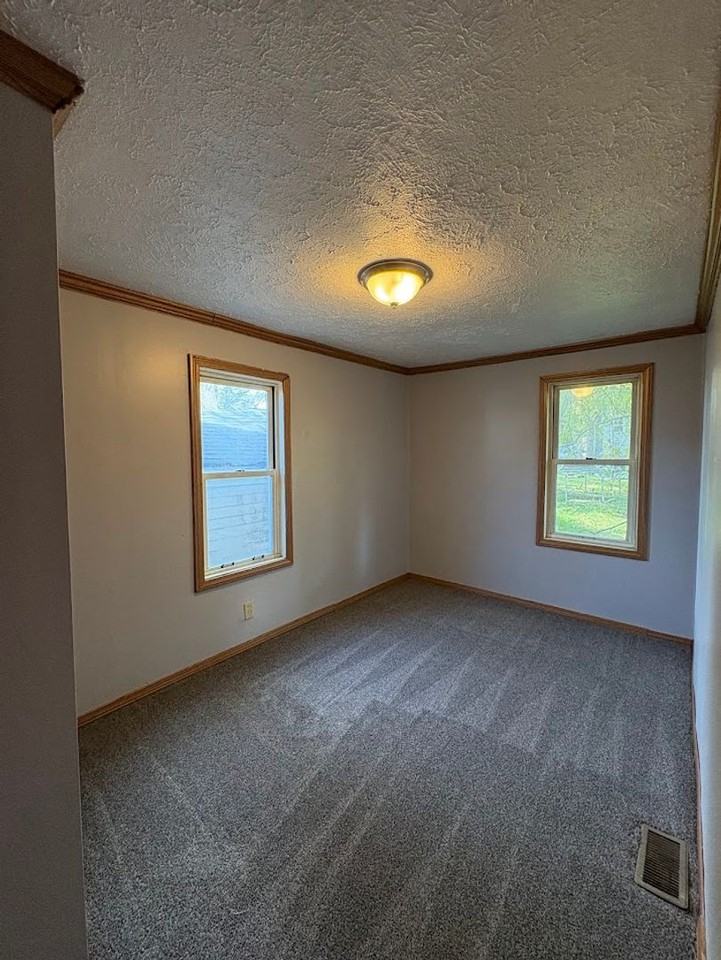 2149 18th St Sw - Photo 7 of 10