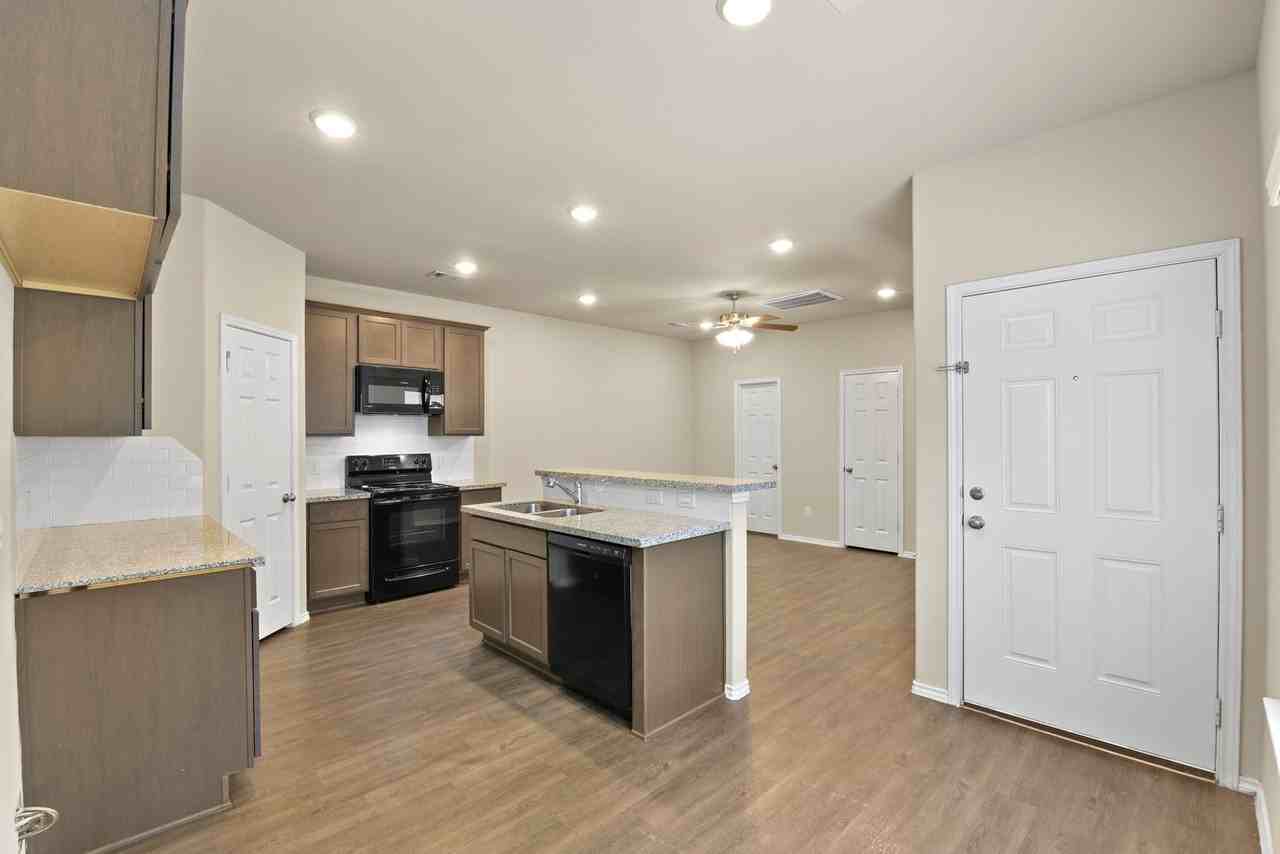 9650 Warm Spring - Photo 6 of 26