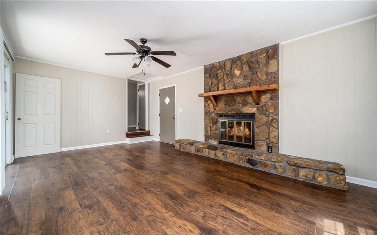 130 Maxanna Dr - Photo 2 of 14