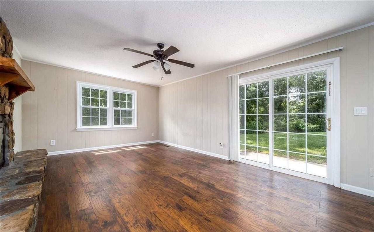 130 Maxanna Dr - Photo 3 of 14