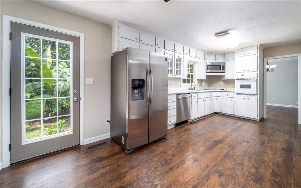 130 Maxanna Dr - Photo 4 of 14