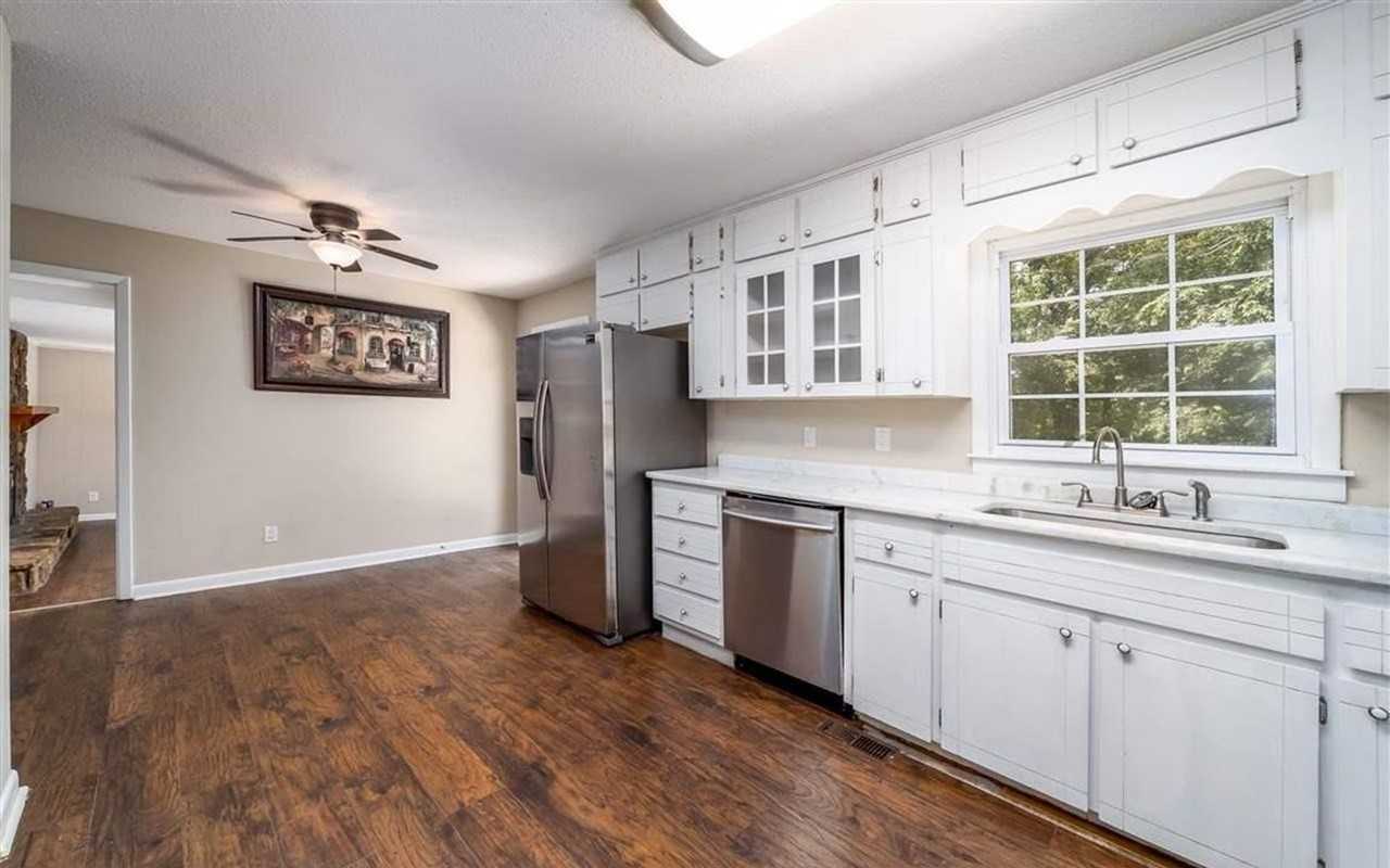 130 Maxanna Dr - Photo 5 of 14