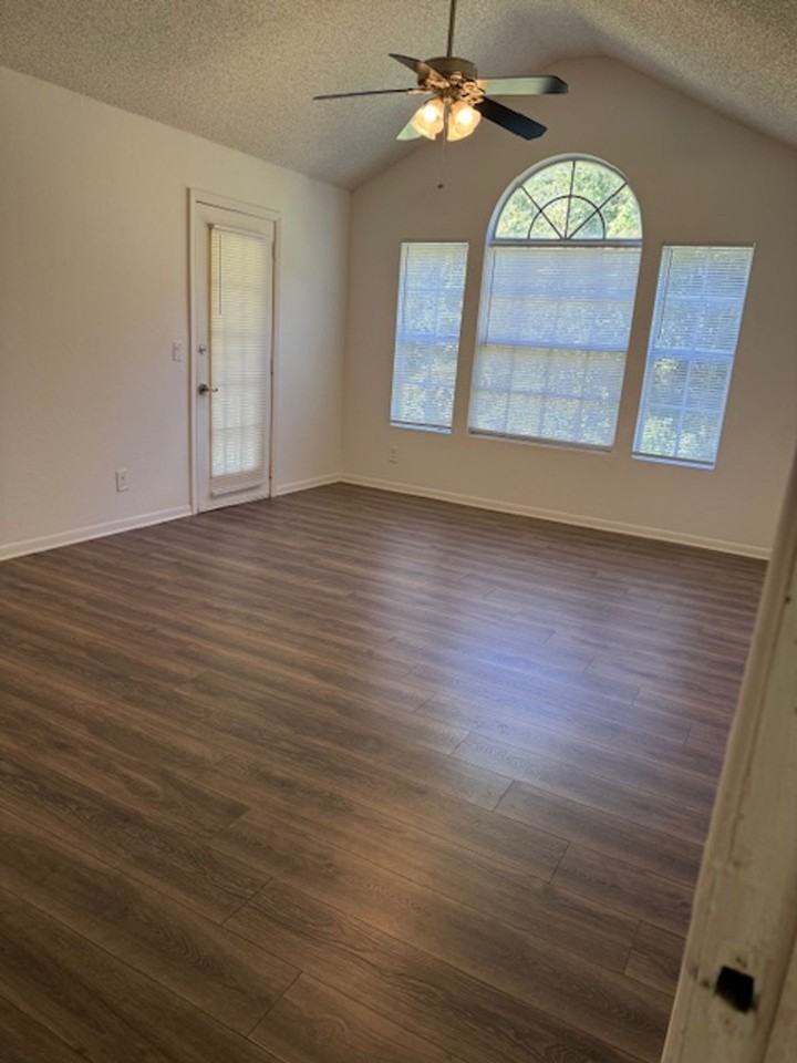 11508 Westwood Blvd - Photo 7 of 30