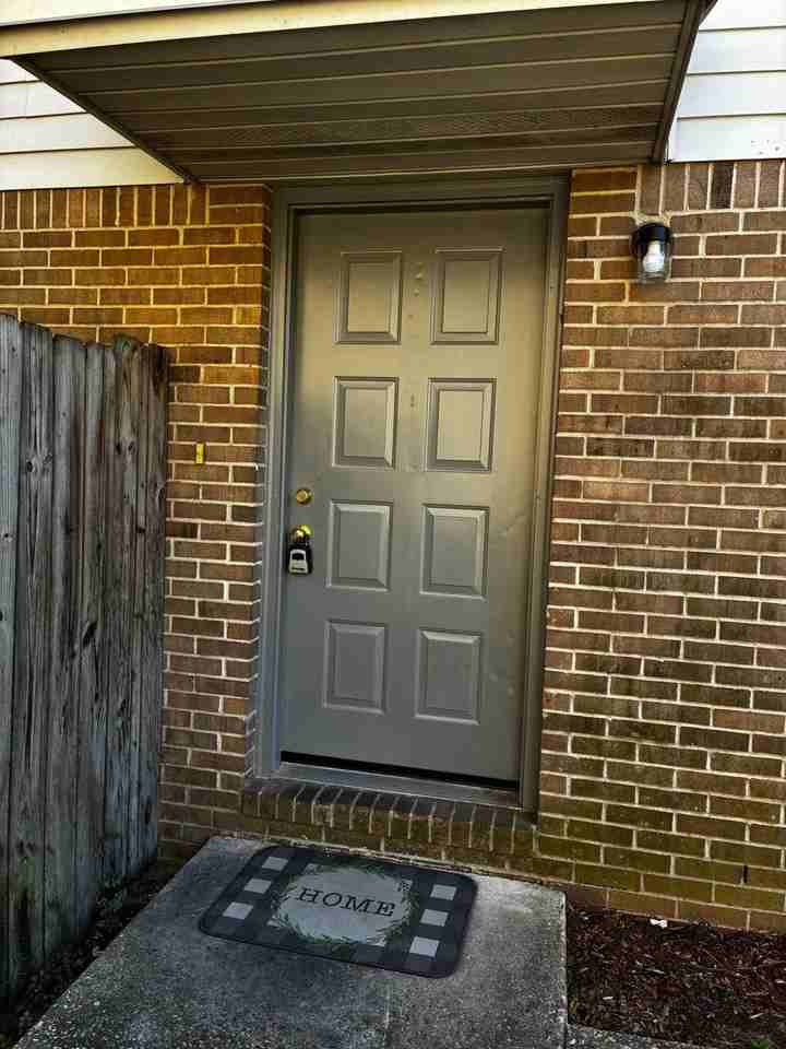 873 Fairview Dr Apt D - Photo 3 of 14