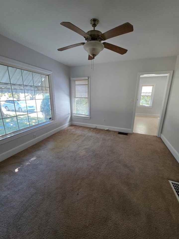 632 W Westwood Ave - Photo 3 of 9