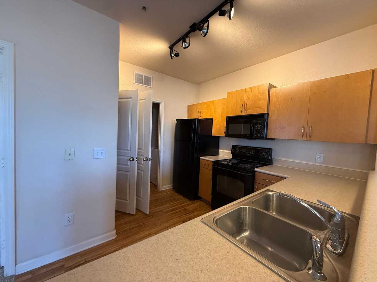 8290 Gate Pkwy W #166 - Photo 5 of 17