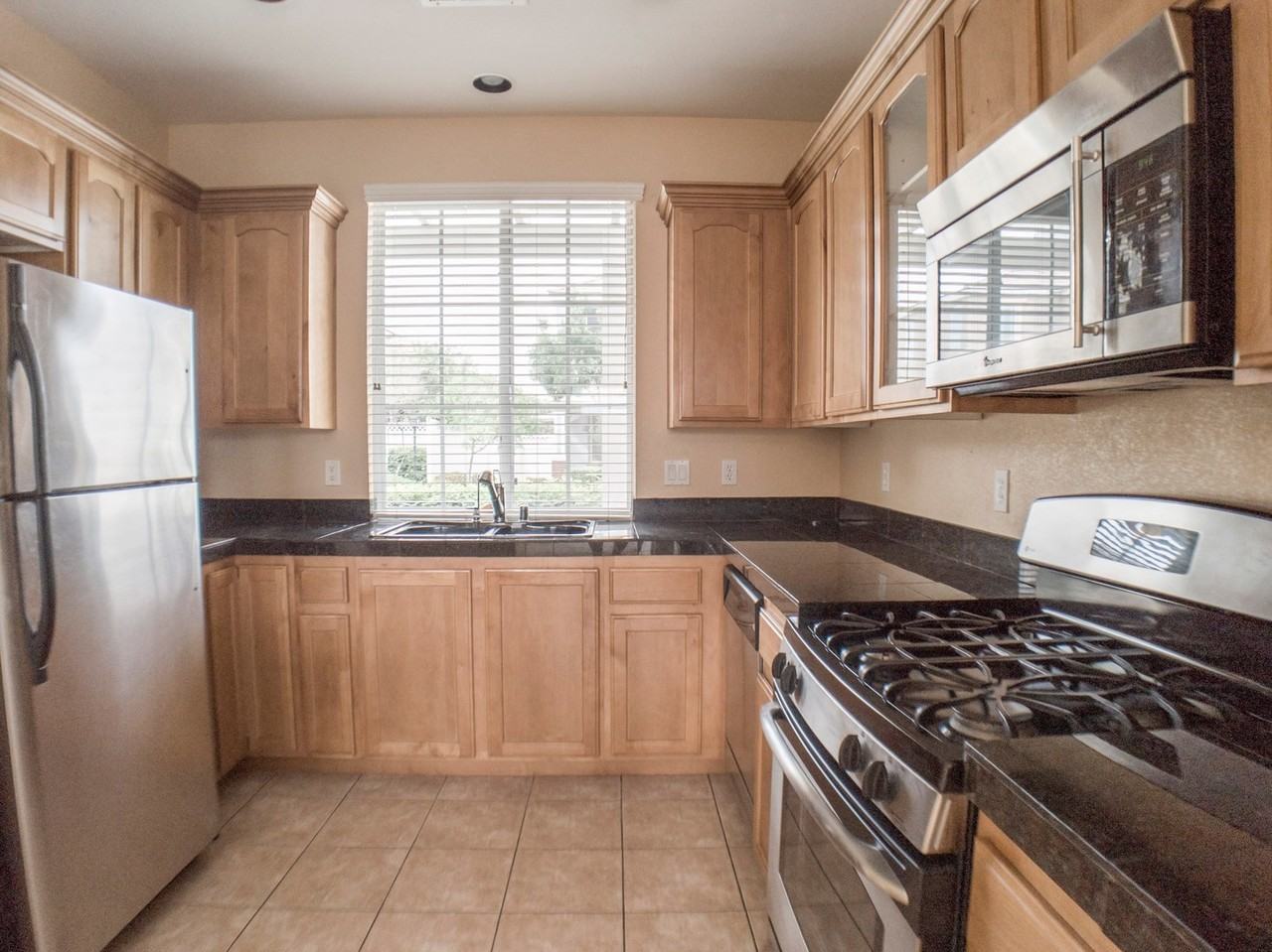 6143 Carson Hills Ave - Photo 3 of 27