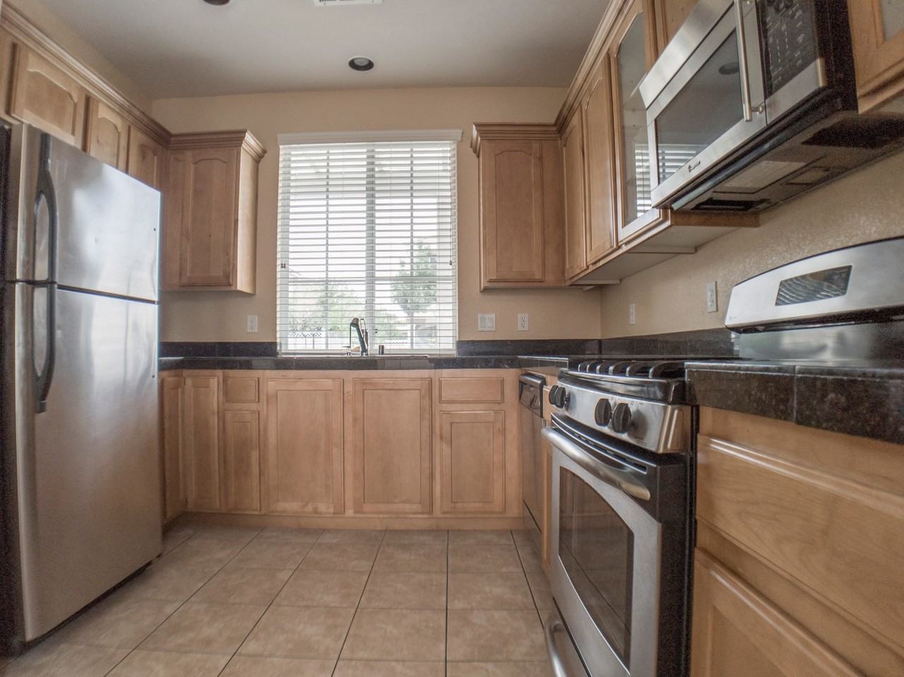 6143 Carson Hills Ave - Photo 4 of 27