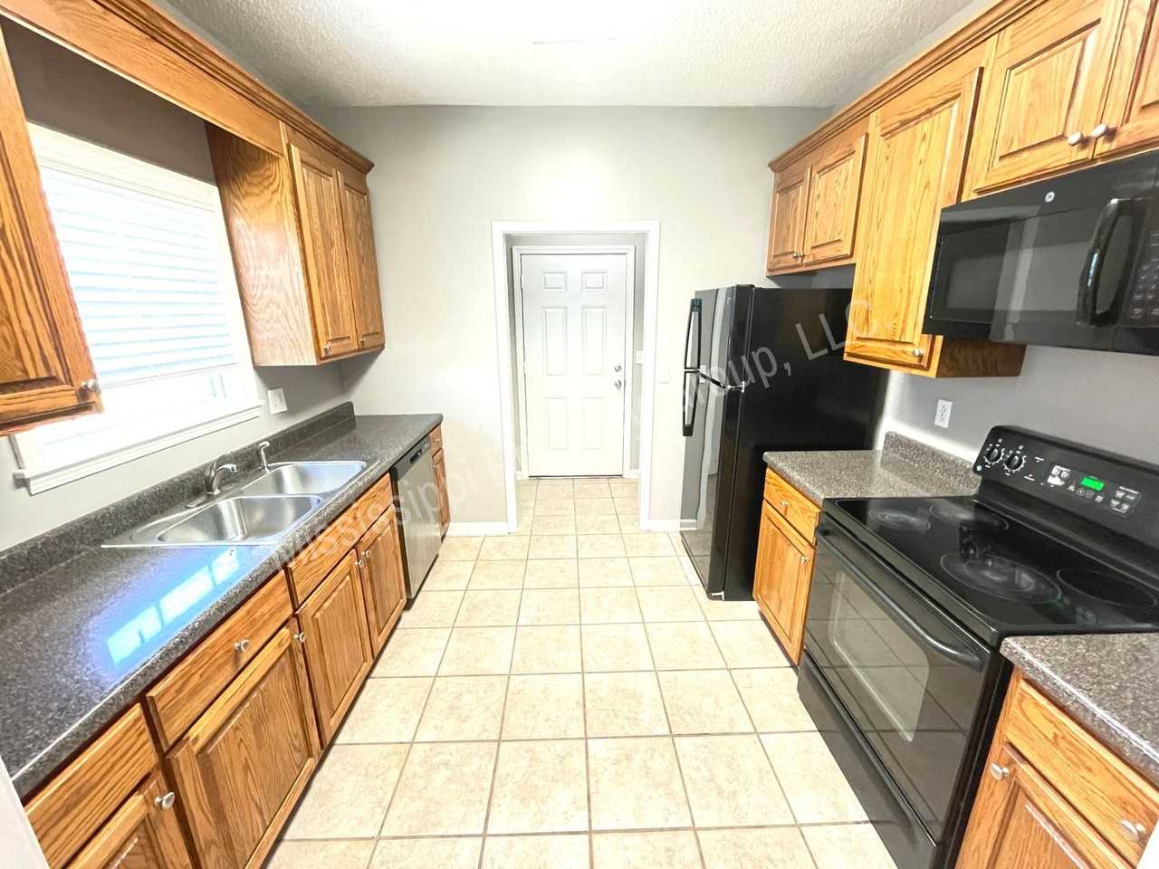 213 Eagles Nest Ln - Photo 5 of 27