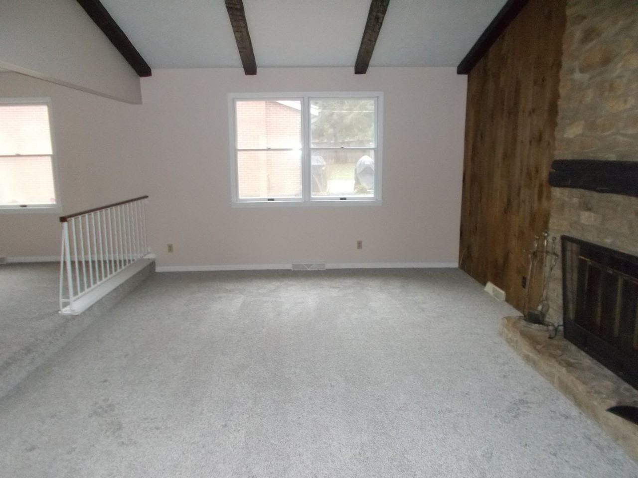 2235 Autumn Way - Photo 4 of 22