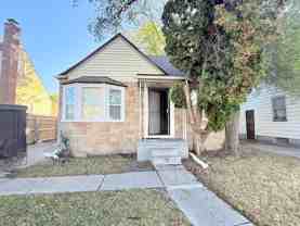 20452 Manor St - Photo 1 of 1