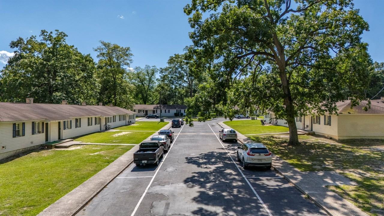 722 Douglas Street - Photo 2 of 16