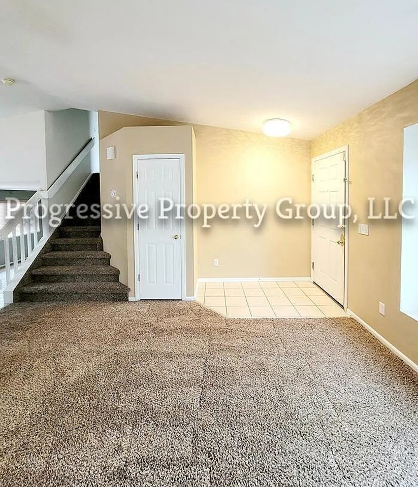 5259 Pine Haven Drive - Photo 3 of 34