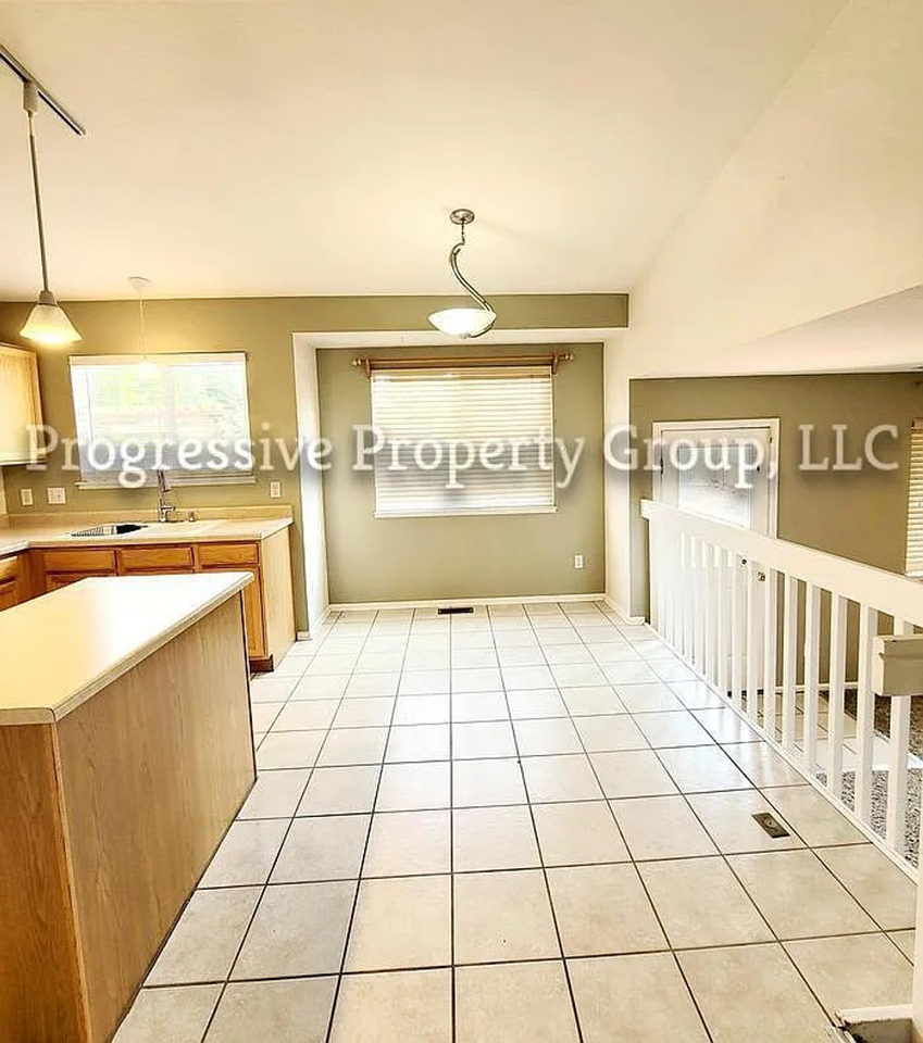 5259 Pine Haven Drive - Photo 6 of 34