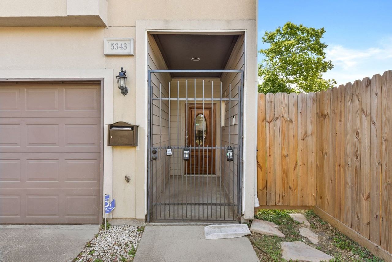 5343 Kiam Street - Photo 2 of 37