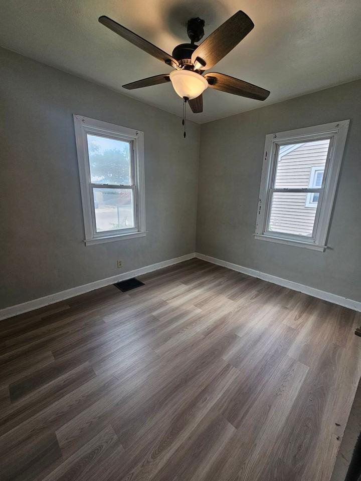 1017 Grant Street - Photo 6 of 9