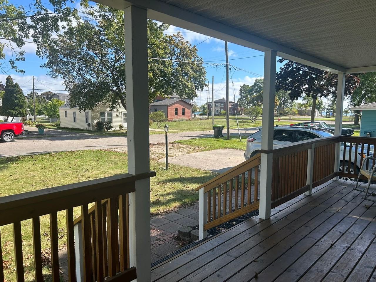 107 Smith St - Photo 3 of 14