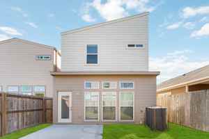 featured image of 7902 Parnell St