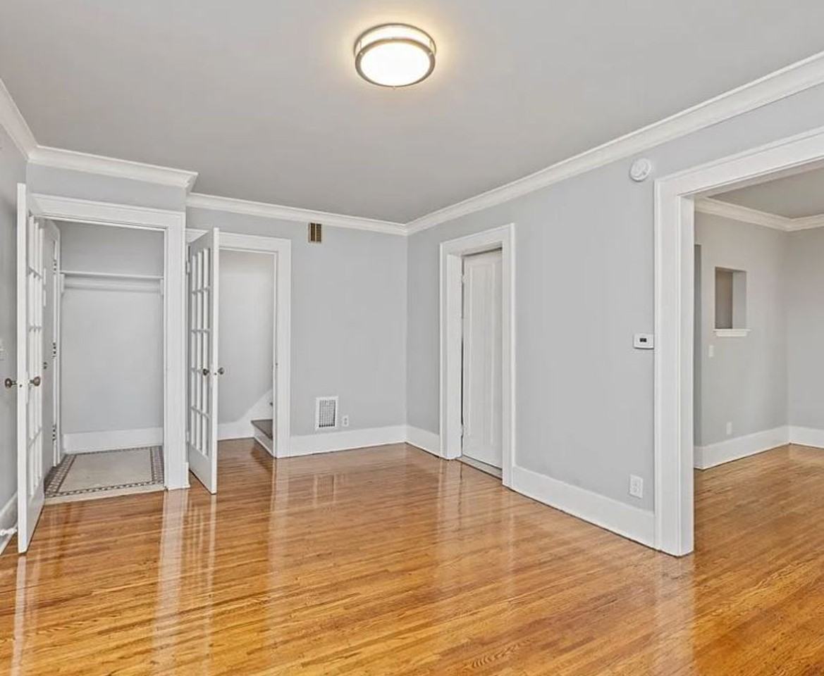 191 Westfield St - Photo 3 of 19