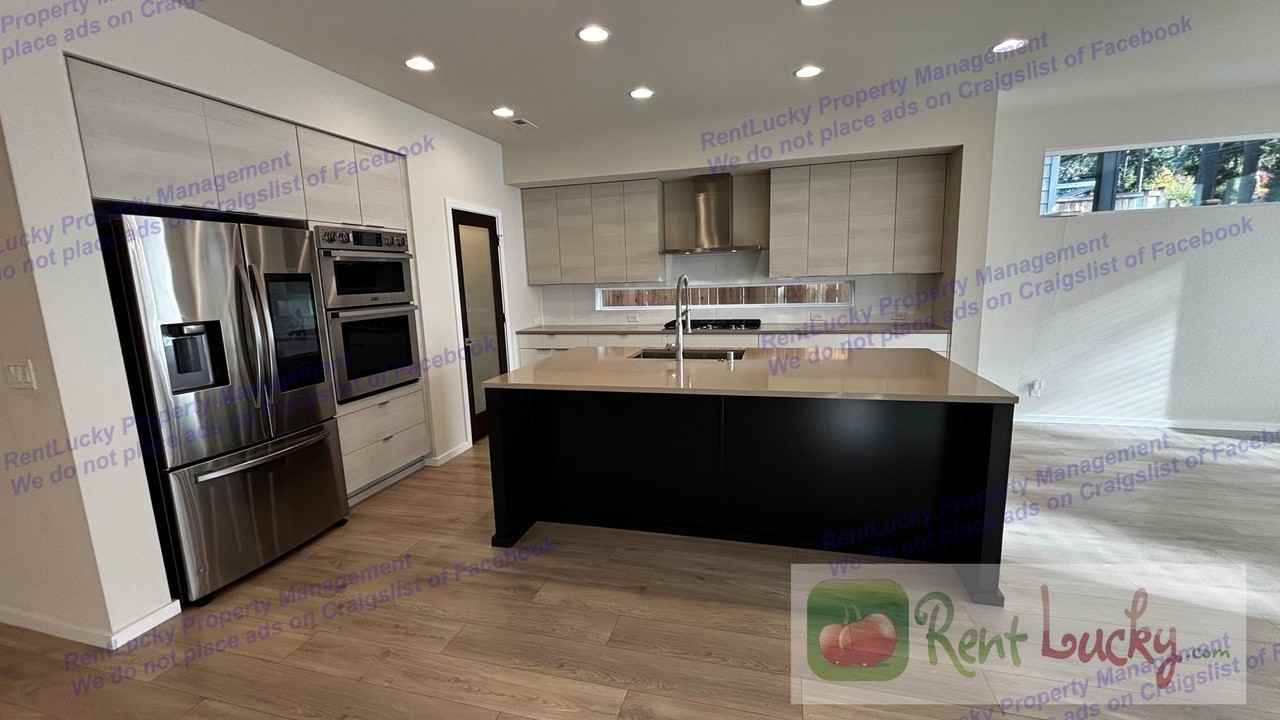 16306 27th Street Court East - Photo 3 of 25