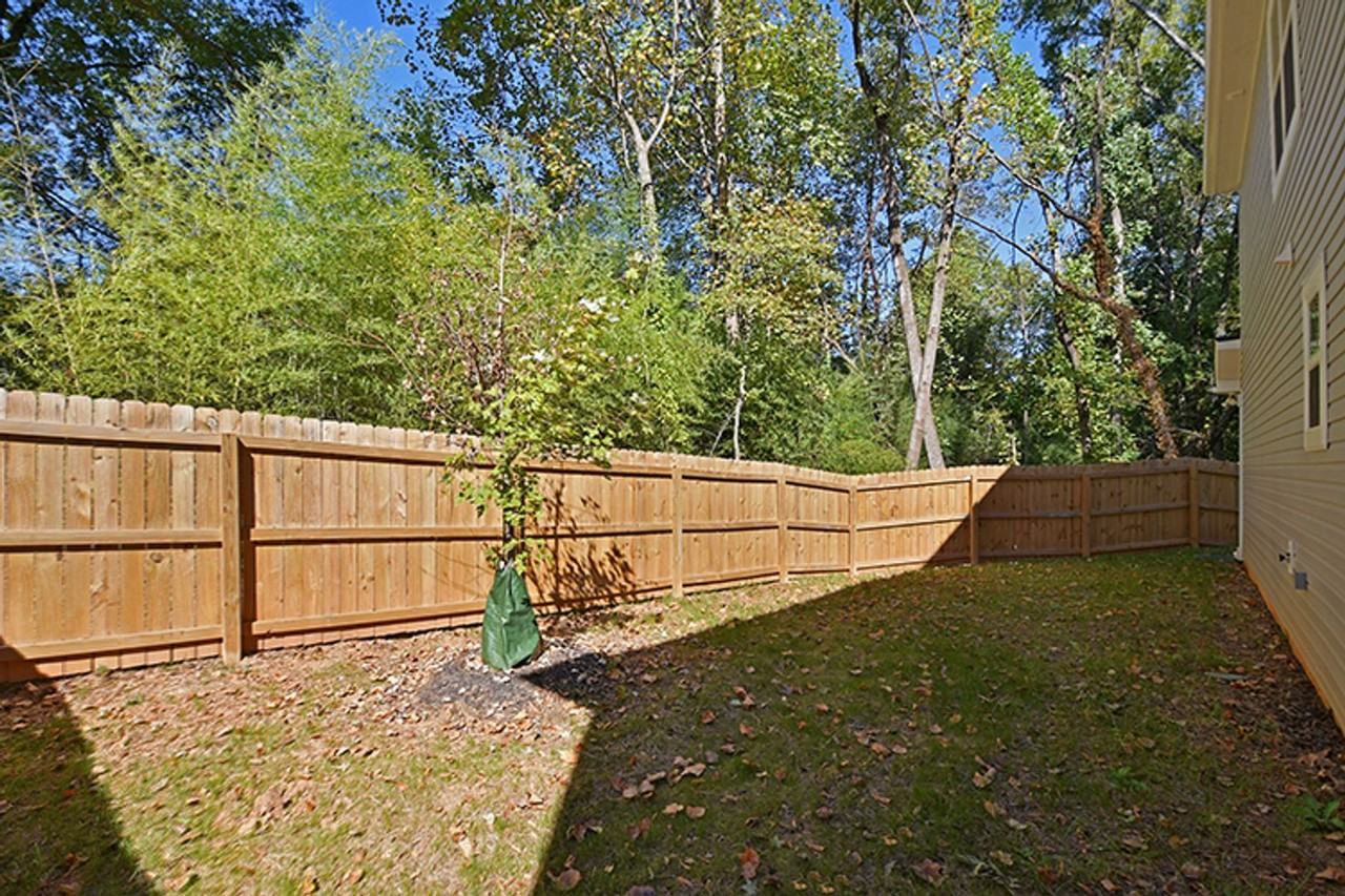 2046 Mcdonald Dr - Photo 6 of 19