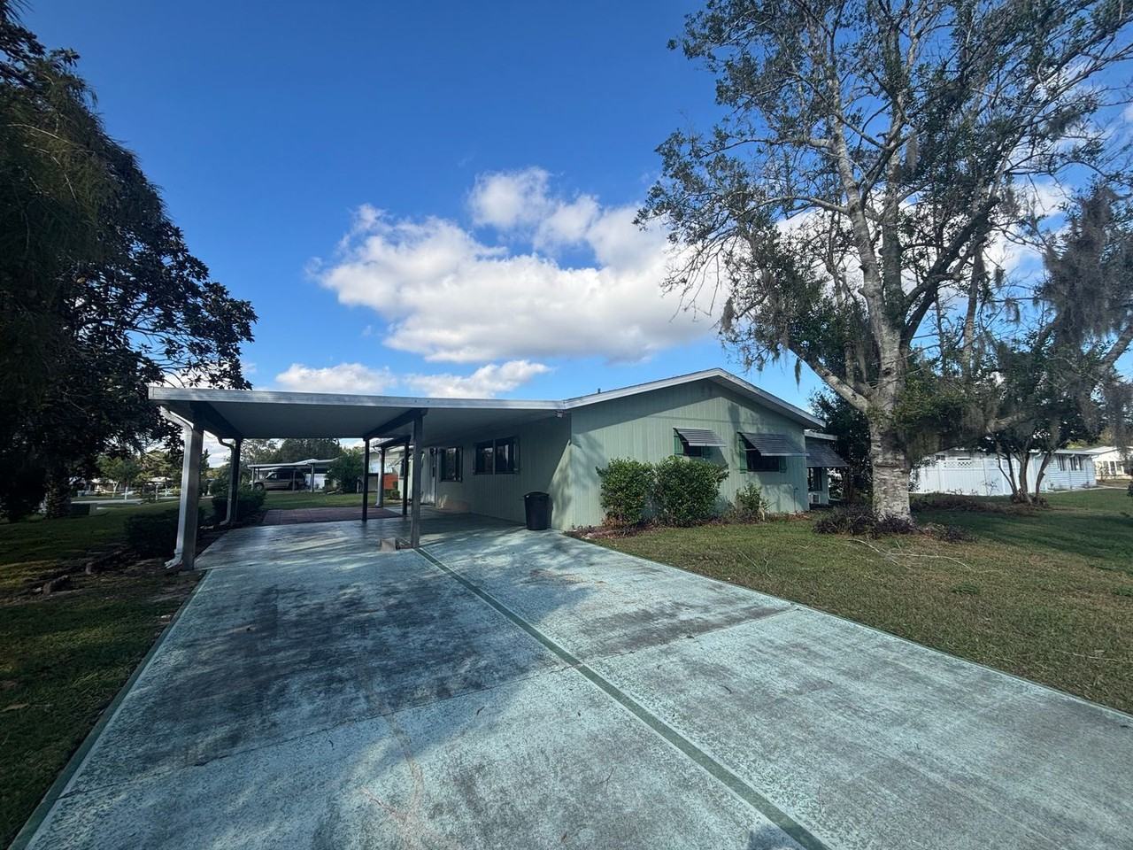 10211 Southwest 93rd Court - Photo 2 of 22