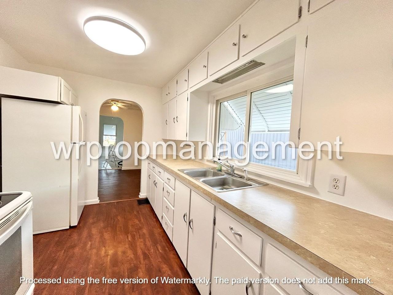 1521 W Alexis Rd - Photo 7 of 12