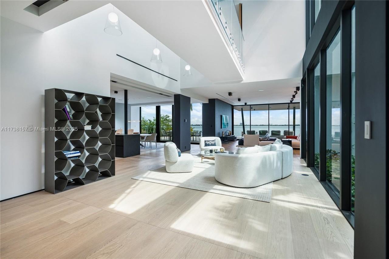 NE 12th Pl & S Venetian Way - Photo 5 of 36