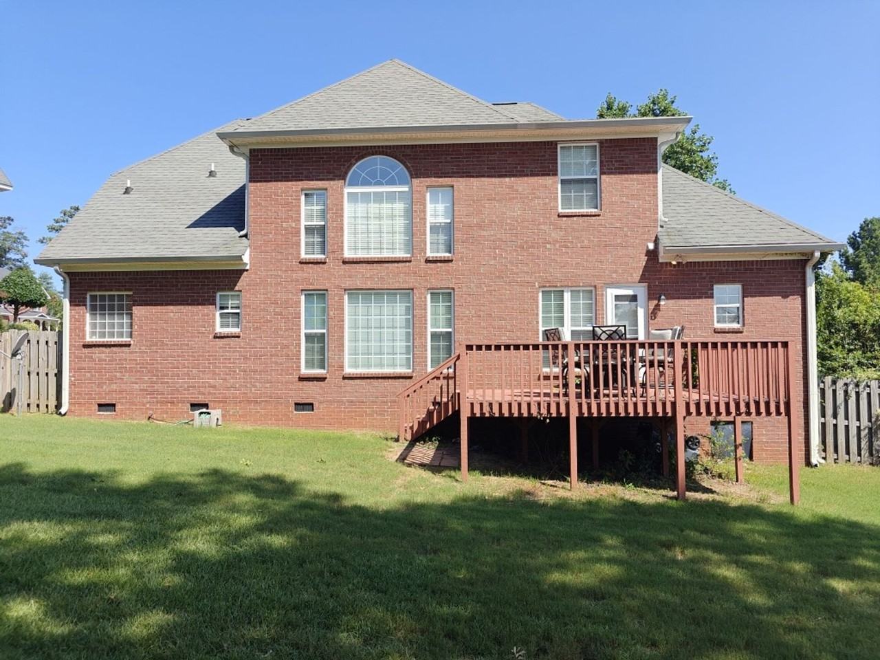 901 Mcmillan Cir - Photo 2 of 30