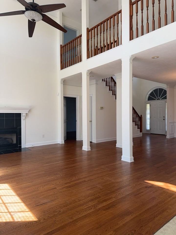 901 Mcmillan Cir - Photo 5 of 30