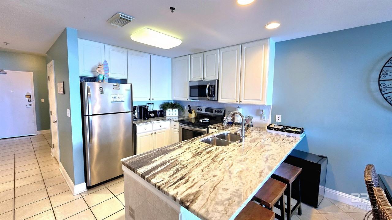 455 E Beach Blvd #1506 - Photo 2 of 30