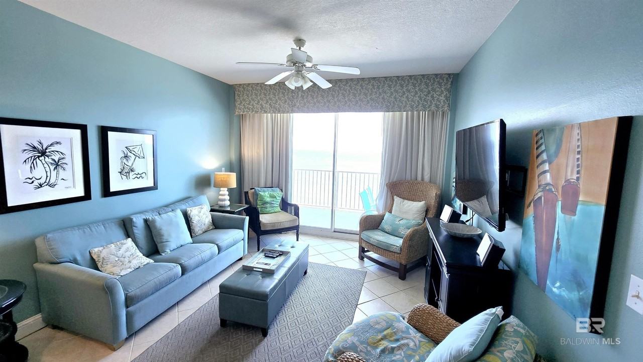 455 E Beach Blvd #1506 - Photo 6 of 30