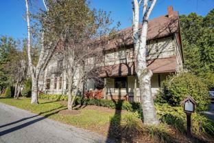 10 Carriage House Ln - Photo 1 of 1