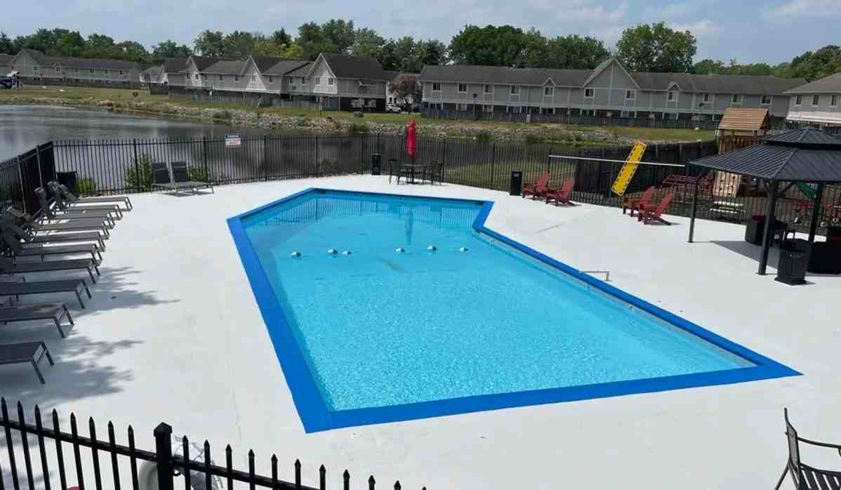 Country Lake Townhomes - Photo 6 of 7