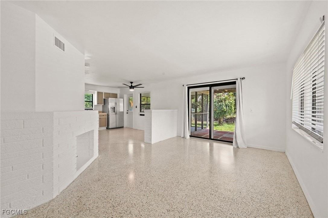 1221 Turner St - Photo 6 of 24