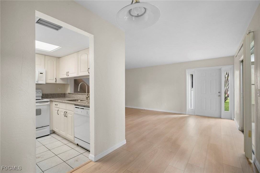 3291 Prince Edward Island Cir Apt 2 #2 - Photo 6 of 28