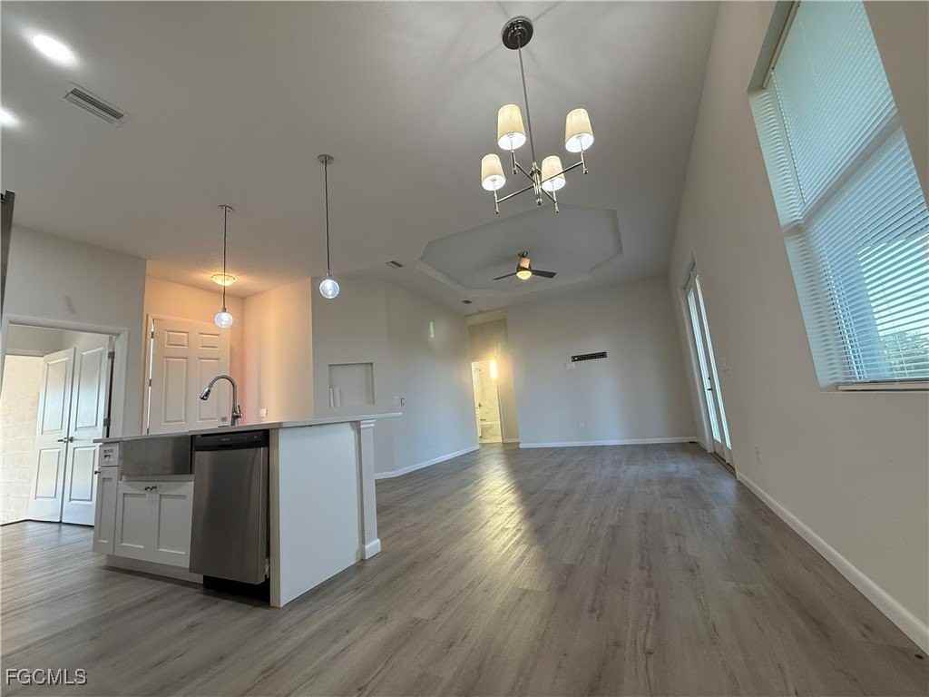 1025 Jupiter Loop - Photo 7 of 35