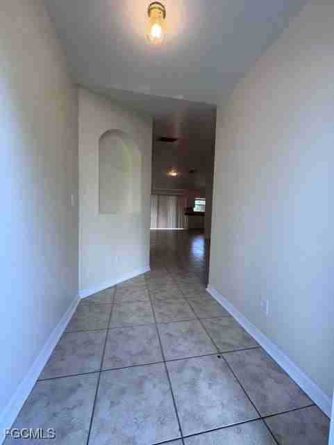 1118 Copley St E - Photo 3 of 23