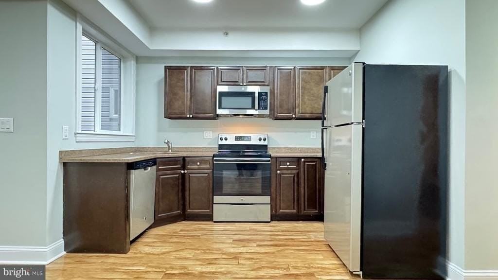 1216 N 7th St - Photo 2 of 27