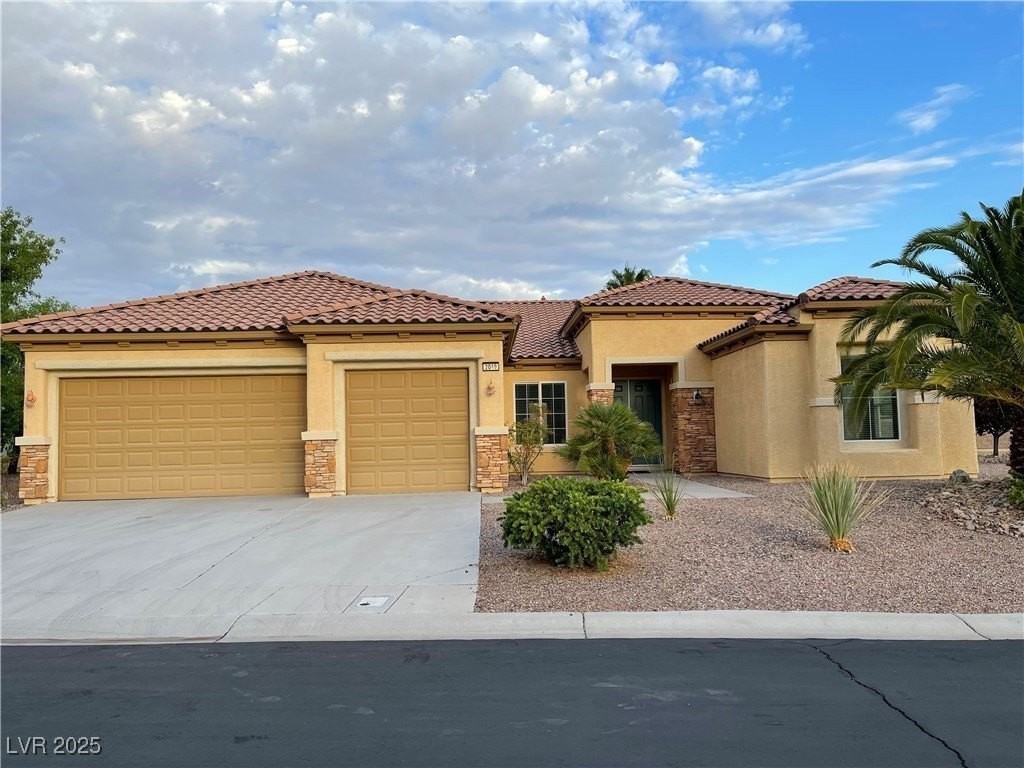 2049 Powder Springs St