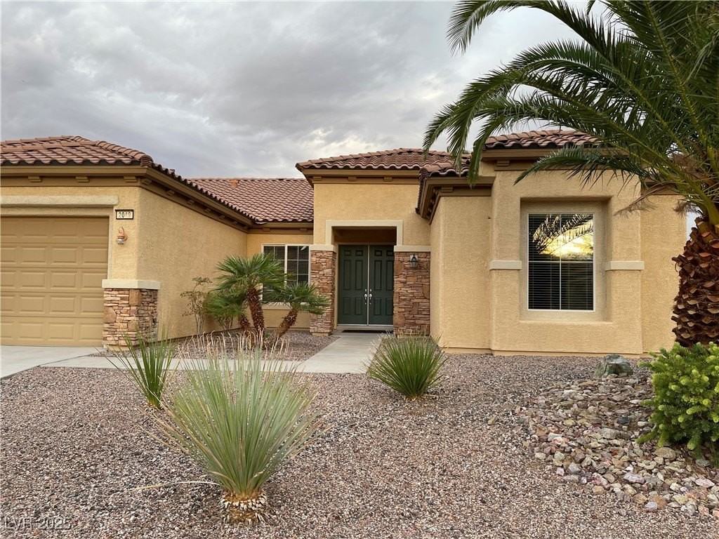 2049 Powder Springs St - Photo 2 of 25