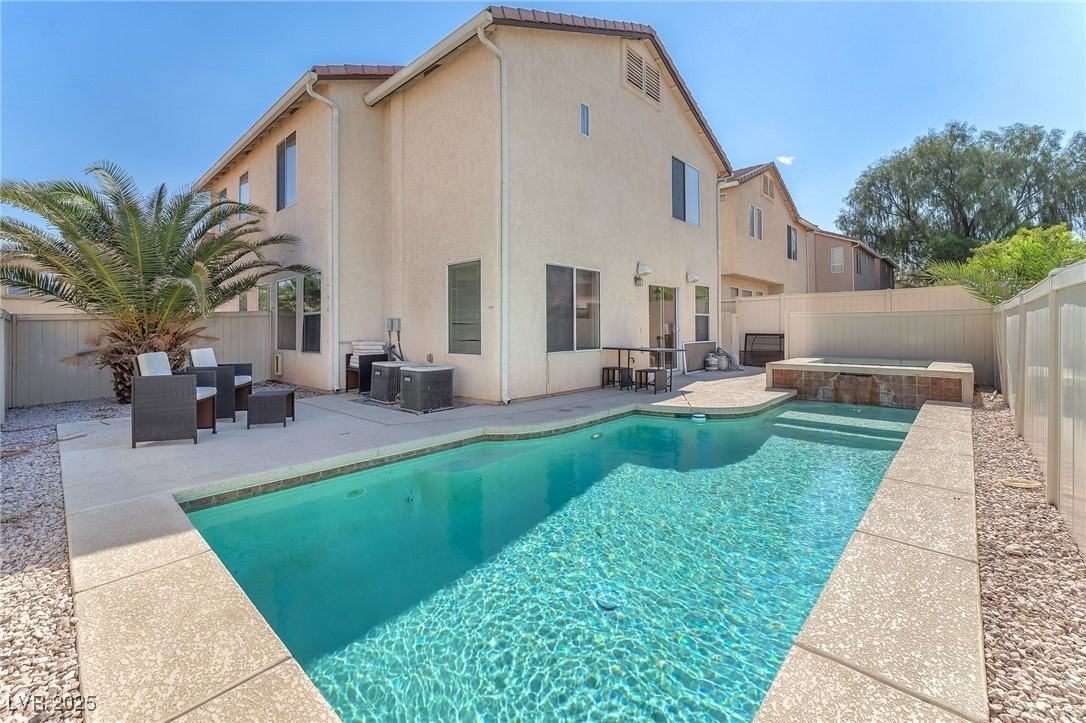 2526 Begonia Valley Ave - Photo 3 of 40