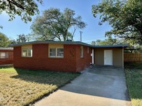 2725 62nd St - Photo 1 of 1