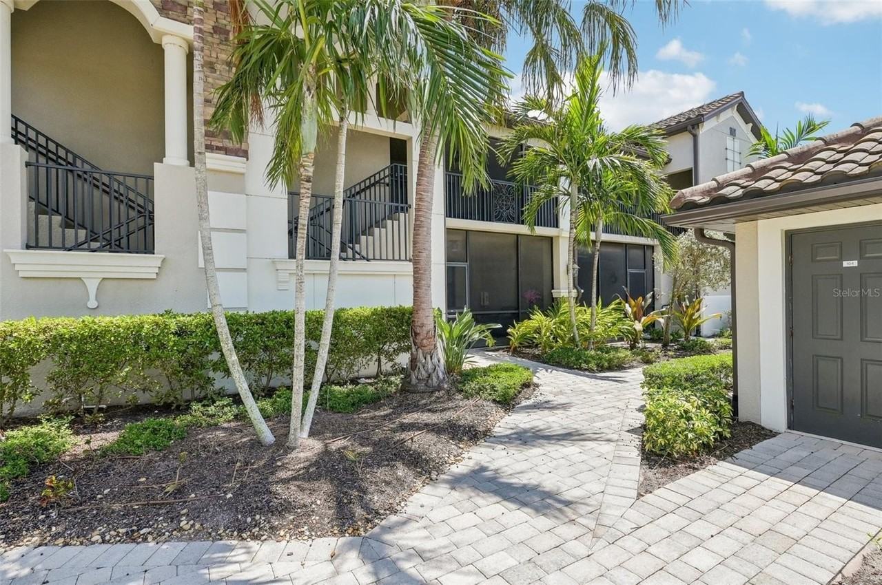 5528 Palmer Cir #204 - Photo 5 of 50