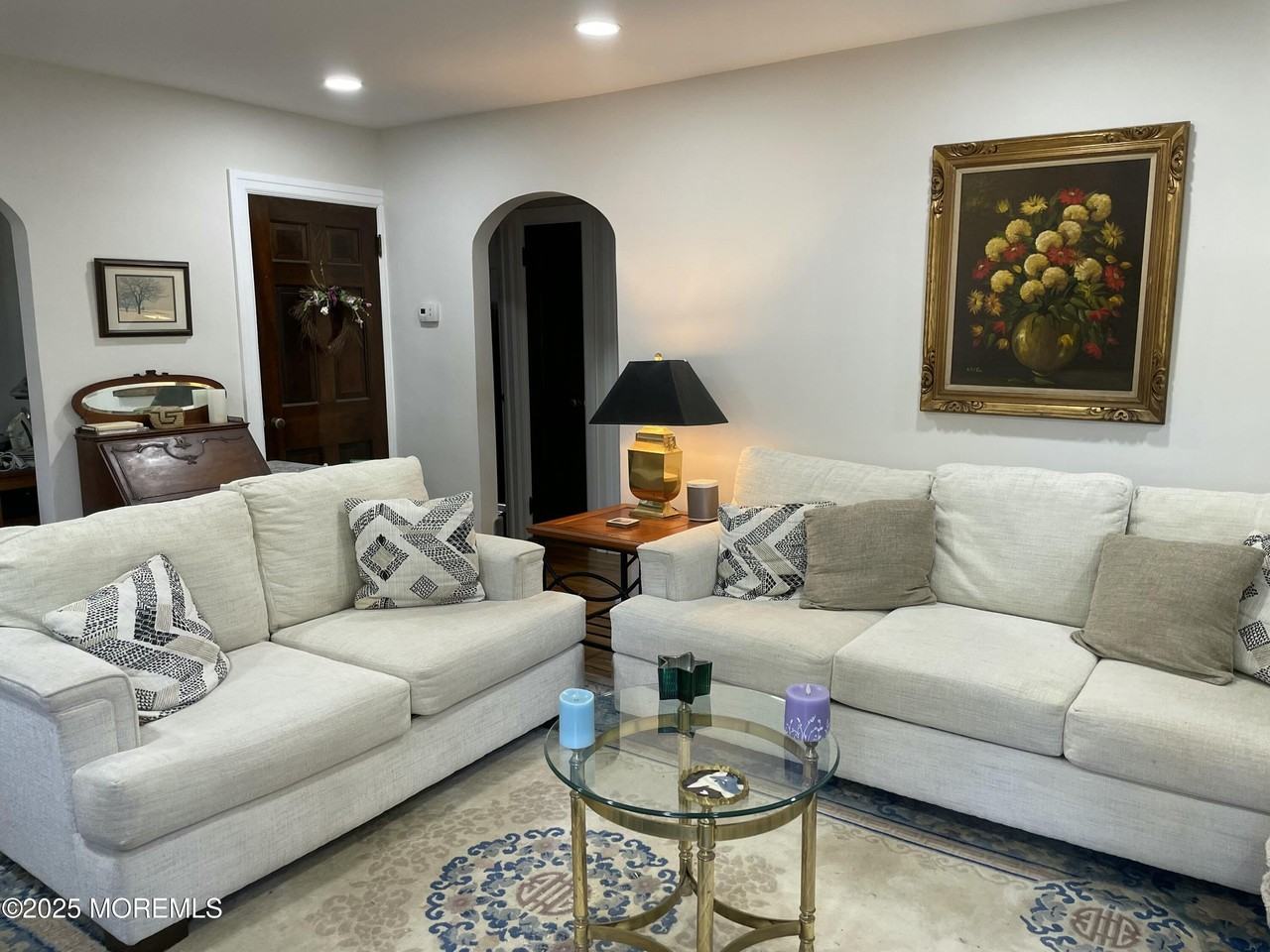 432 Wells Ave - Photo 2 of 15