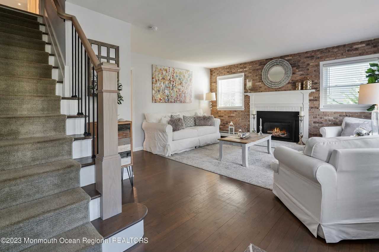 315 Ludlow Ave - Photo 2 of 31