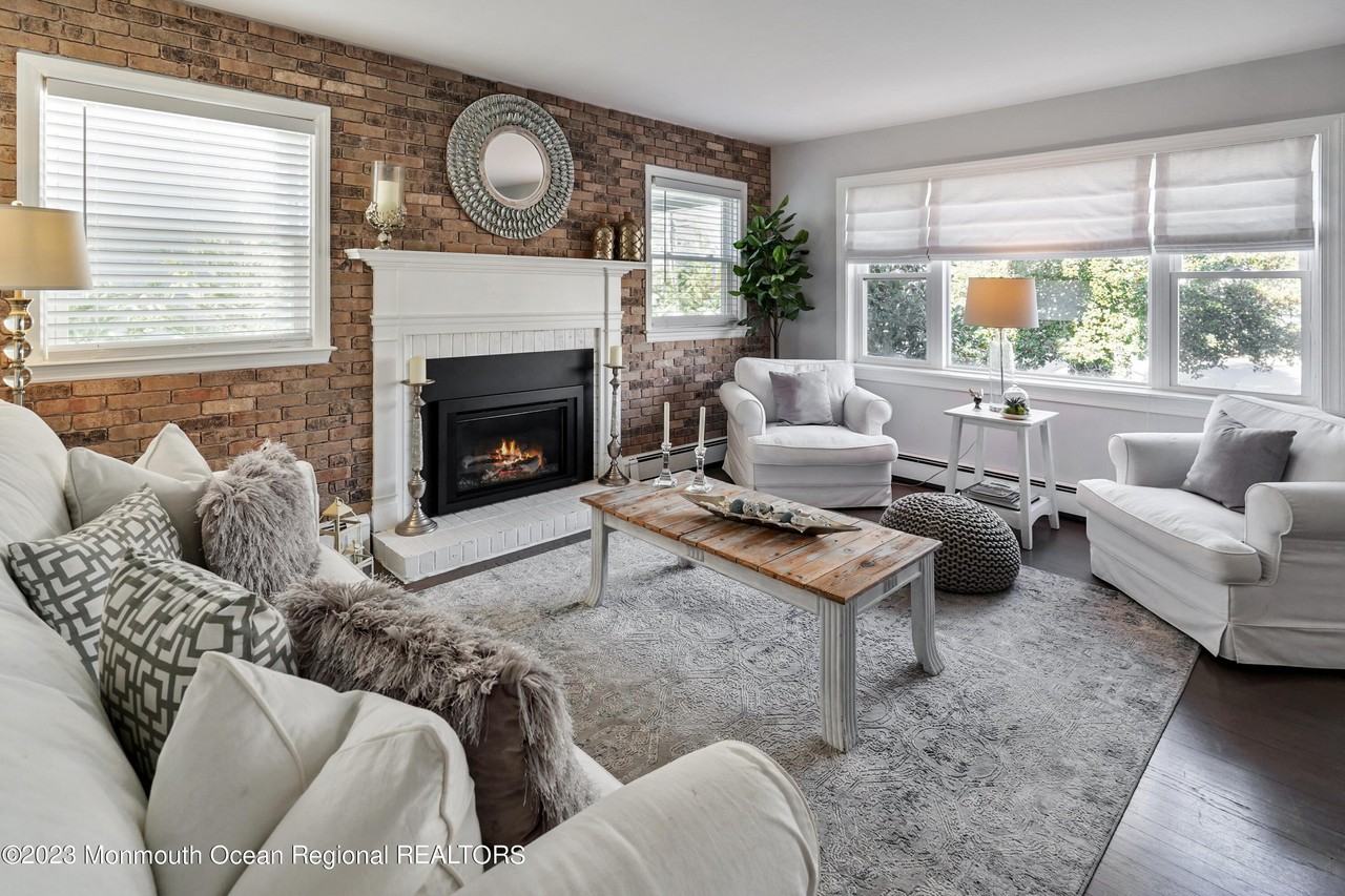 315 Ludlow Ave - Photo 3 of 31