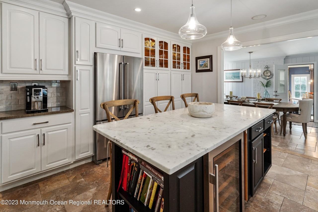 315 Ludlow Ave - Photo 4 of 31